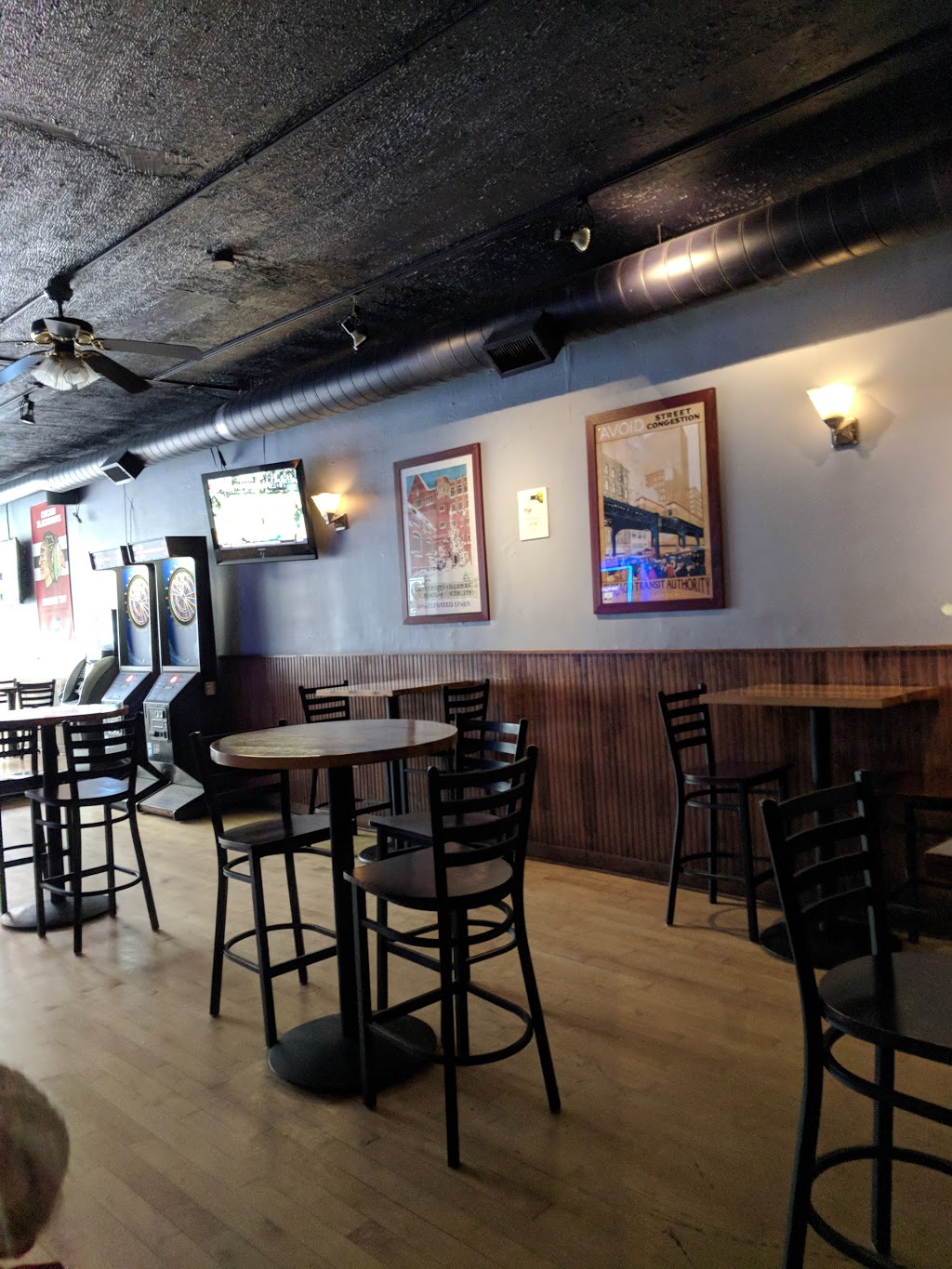 Wabash Tap | restaurant | 1233 S Wabash Ave, Chicago, IL 60605, USA | 3123609488 OR +1 312-360-9488