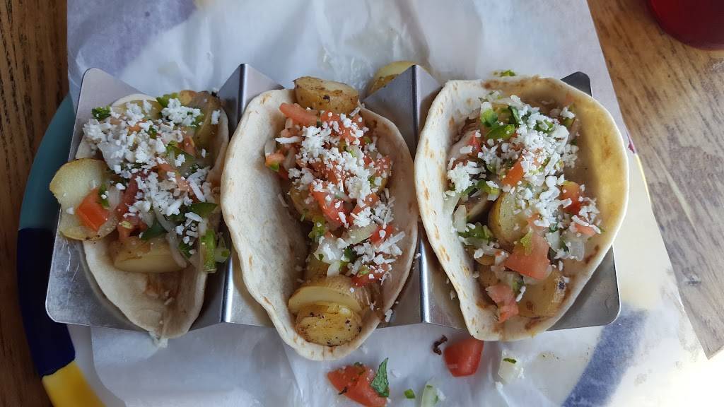 Gordos Tacos & Tequila | restaurant | 214 9th Ave N, Myrtle Beach, SC 29577, USA | 8439452207 OR +1 843-945-2207