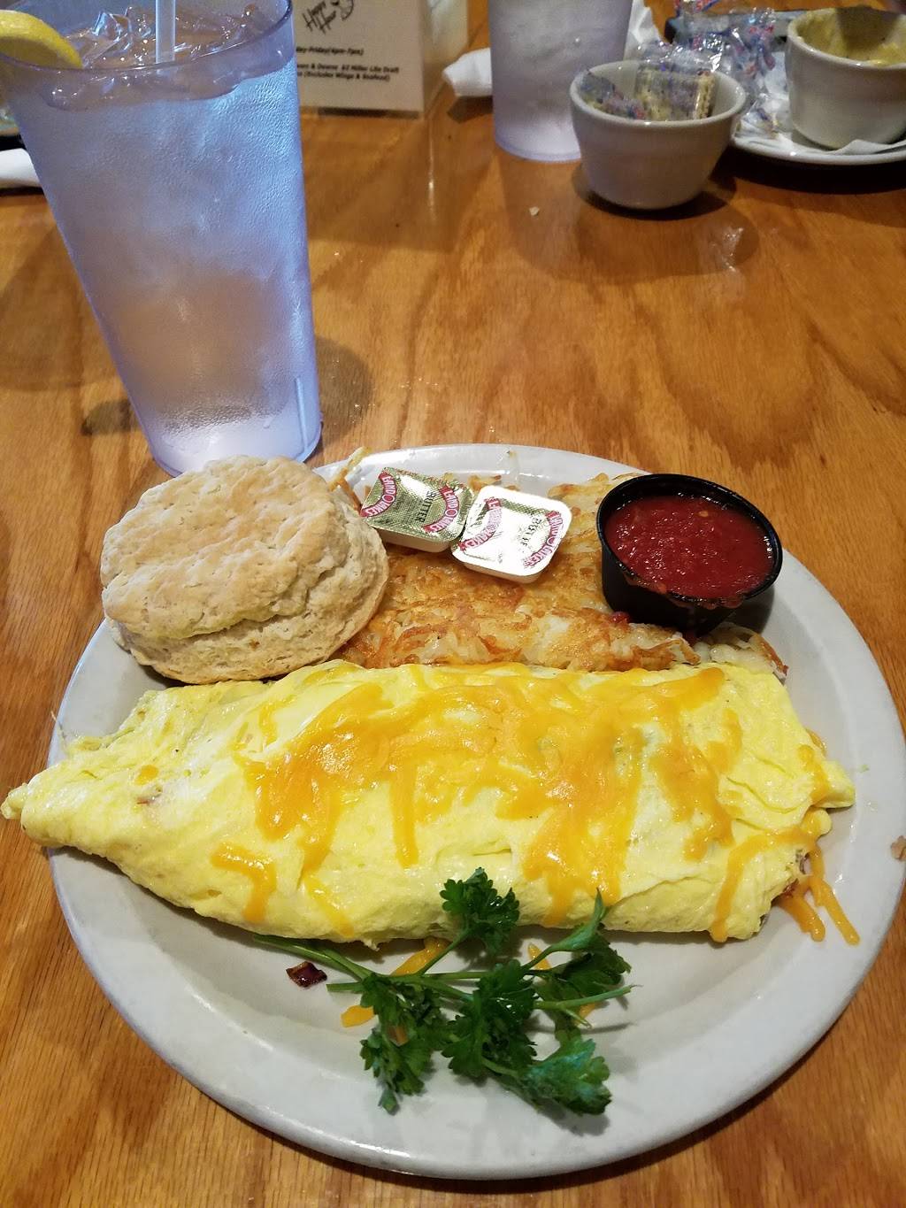 Tierneys Cafe & Tavern | restaurant | 208 E Main St, Lewisville, TX 75057, USA | 9723532109 OR +1 972-353-2109