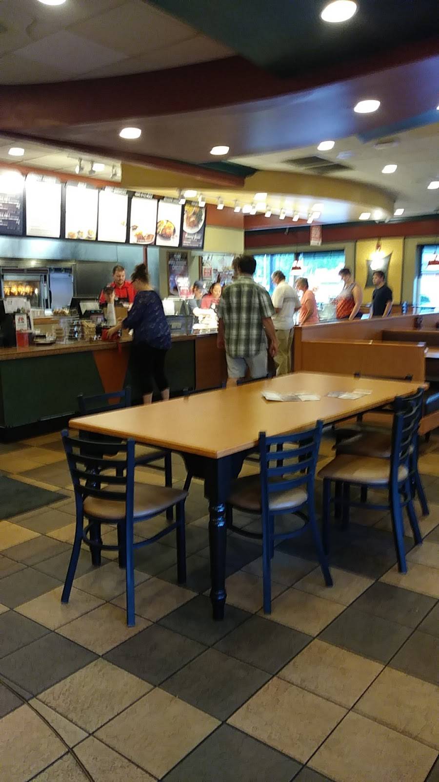 Boston Market | restaurant | 14 Park Ave, Worcester, MA 01605, USA | 5084219352 OR +1 508-421-9352