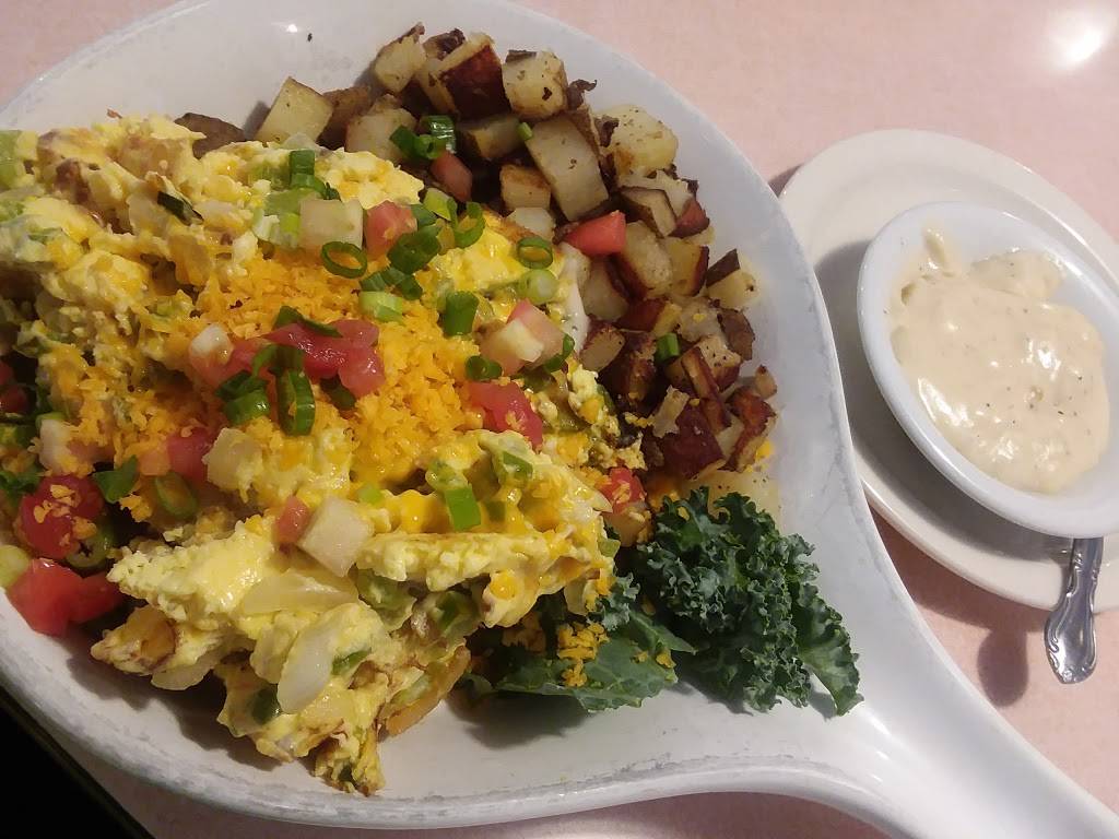 Country Waffles | restaurant | 845 W Pacheco Blvd, Los Banos, CA 93635, USA | 2098270805 OR +1 209-827-0805