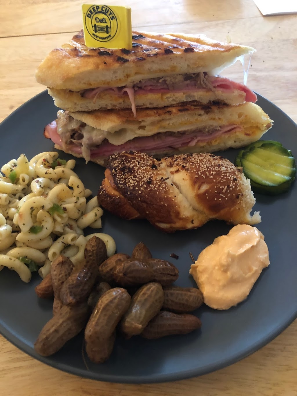 Deep Cuts Deli | restaurant | 472 High St, Medford, MA 02155, USA | 7812193815 OR +1 781-219-3815