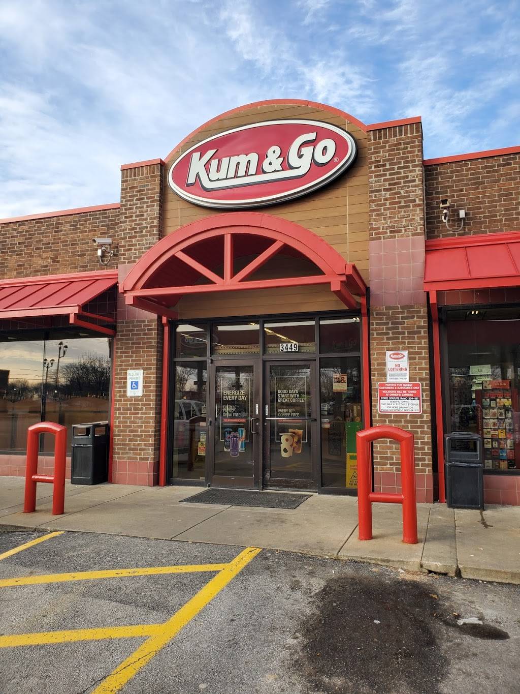 Kum & Go | meal takeaway | 3449 W Kearney St, Springfield, MO 65803, USA | 4178656903 OR +1 417-865-6903