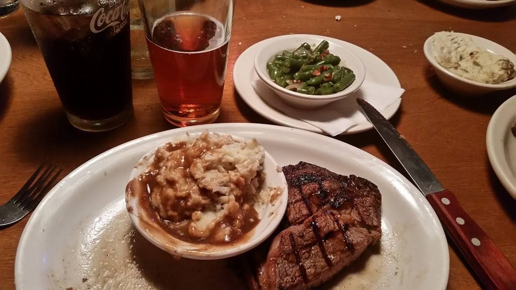 Texas Roadhouse | restaurant | 179 Eisenhower Dr, Hanover, PA 17331, USA | 7176302703 OR +1 717-630-2703