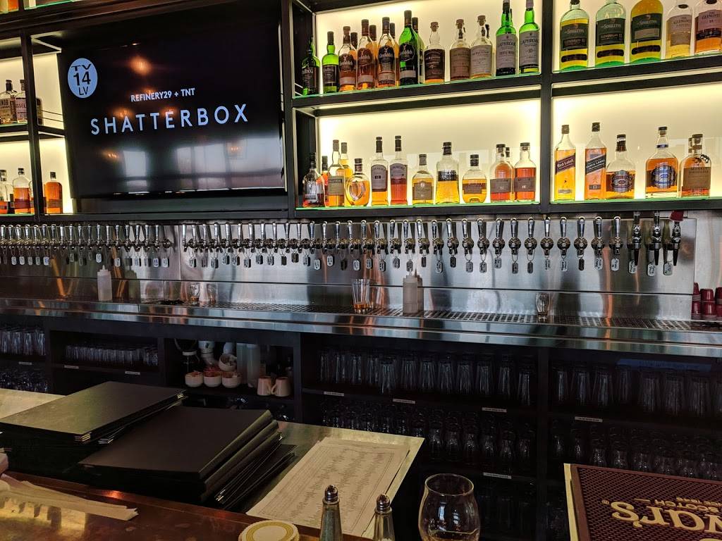 The Pour House Gastro Bar | restaurant | 50985 Hayes Rd, Shelby Charter Twp, MI 48315, USA | 5868433495 OR +1 586-843-3495