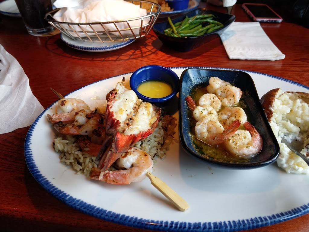 Red Lobster | restaurant | 340 W State Rd 436, Altamonte Springs, FL 32714, USA | 4076823636 OR +1 407-682-3636