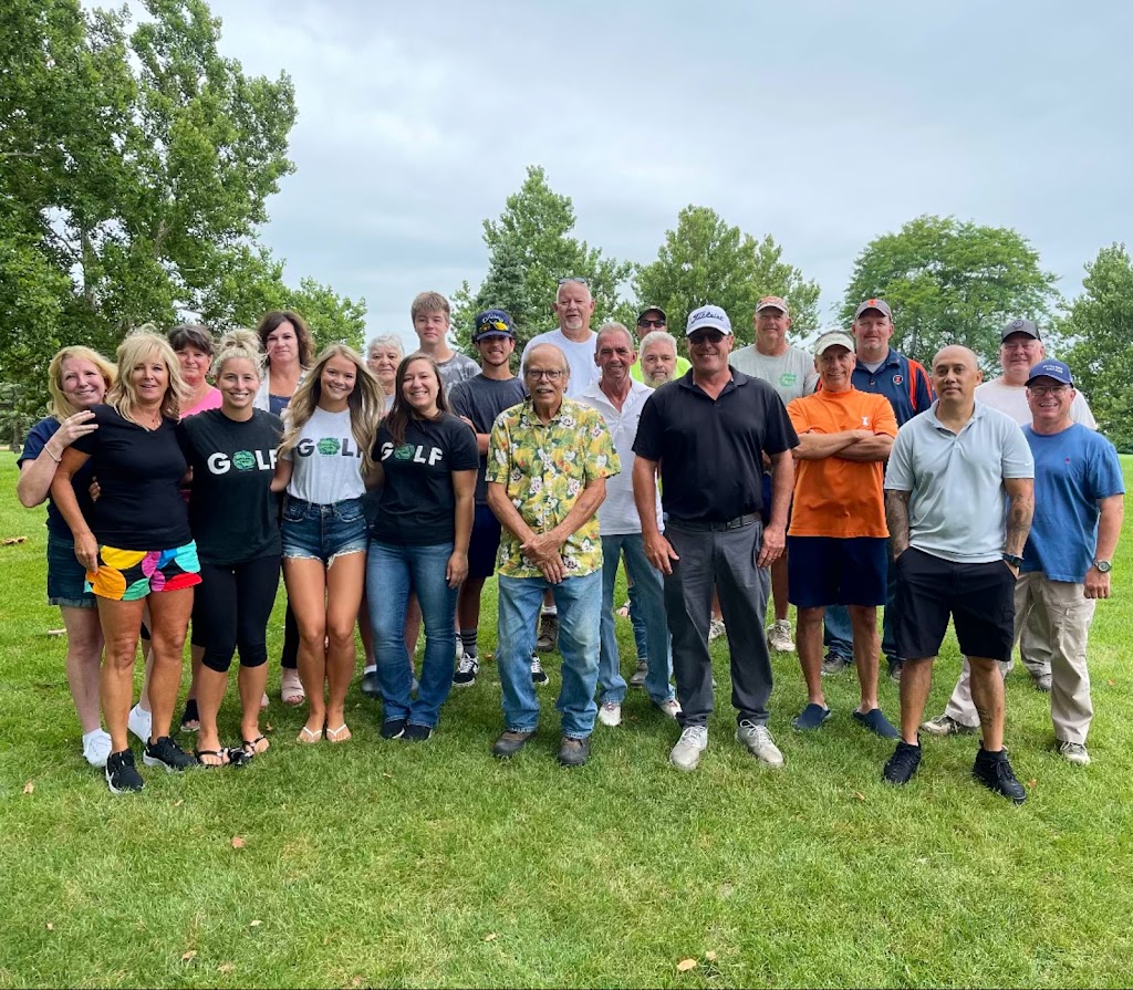 Willow Pond Golf Course | restaurant | 808 Golfcourse Rd, Rantoul, IL 61866, USA | 2178939000 OR +1 217-893-9000