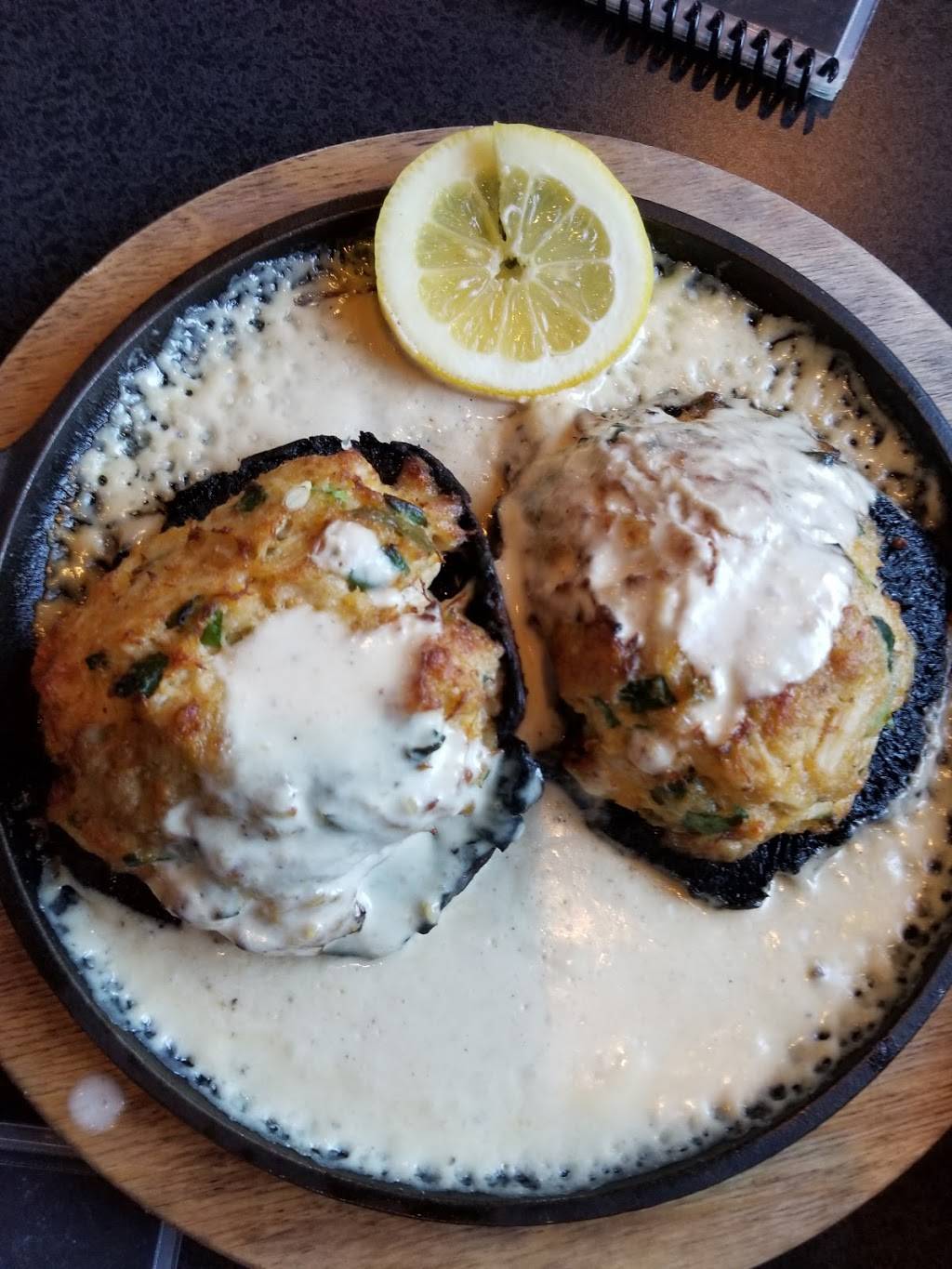 Black Rock Bar & Grill | restaurant | 2740 W 75th St, Naperville, IL 60564, USA | 6304458648 OR +1 630-445-8648