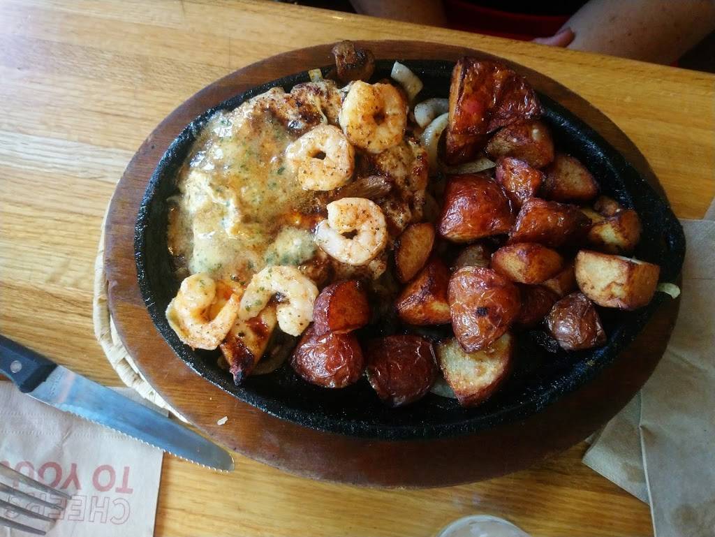 Applebees Grill + Bar | restaurant | 2228 Del Prado Blvd S, Cape Coral, FL 33990, USA | 2394585155 OR +1 239-458-5155