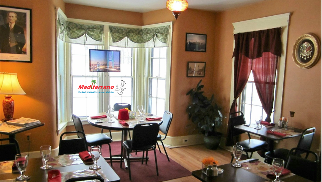 Mediterrano Turkish & Mediterranean Restaurant | restaurant | 5528, 24, Henniker St, Hillsboro, NH 03244, USA | 6036804337 OR +1 603-680-4337