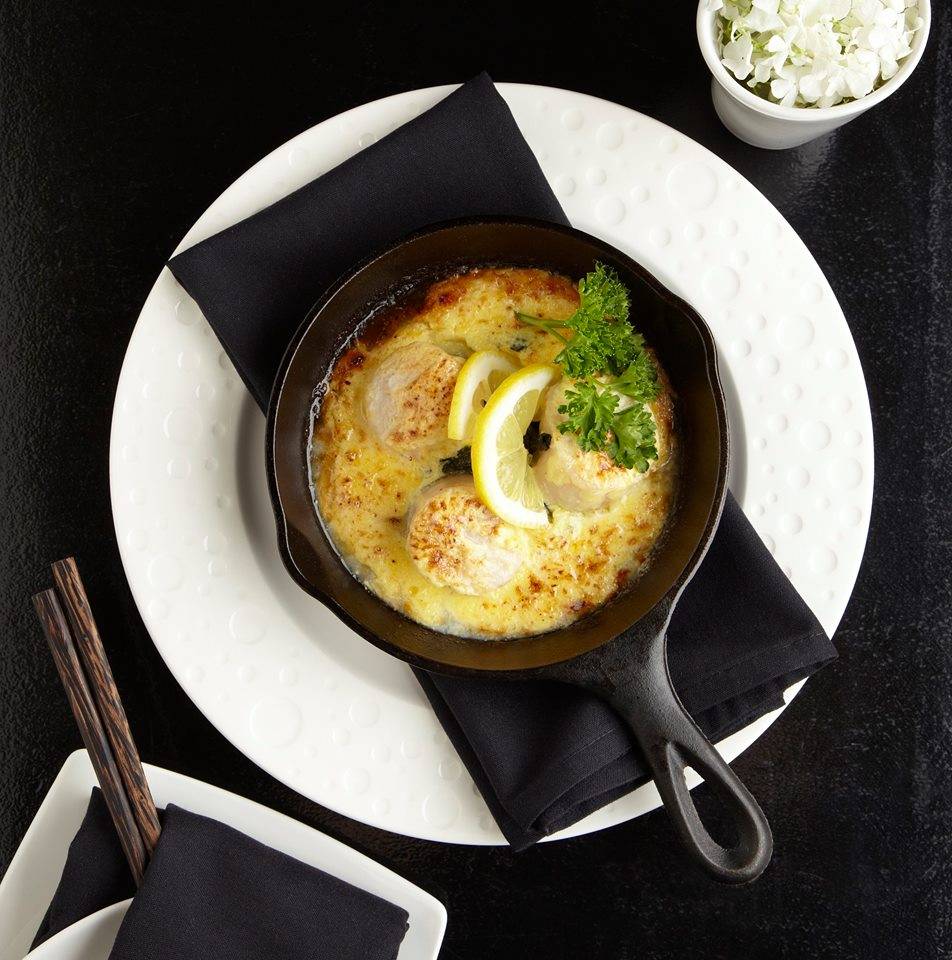 South Coast Sushi | restaurant | 1700 S Michigan Ave, Chicago, IL 60616, USA | 3126621700 OR +1 312-662-1700