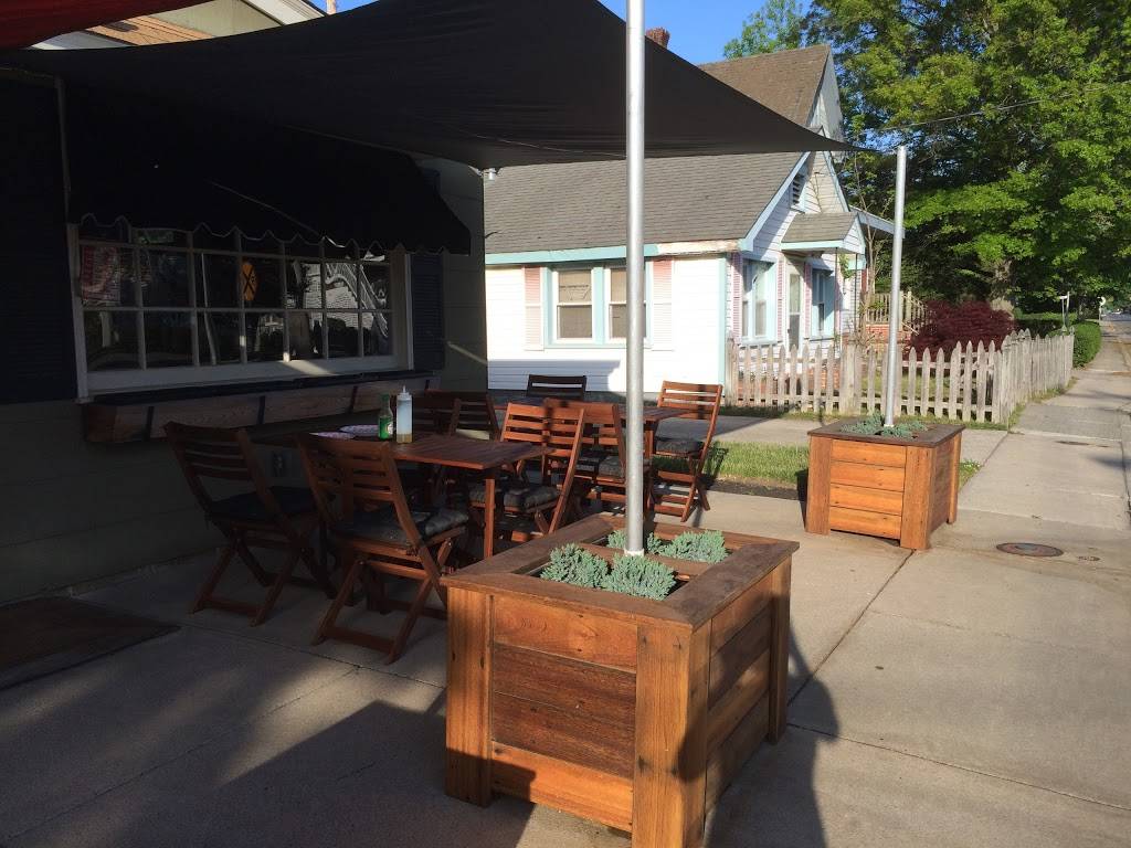 Matthews Seafood Market | restaurant | 206 W Mechanic St, Cape May Court House, NJ 08210, USA | 6094653005 OR +1 609-465-3005