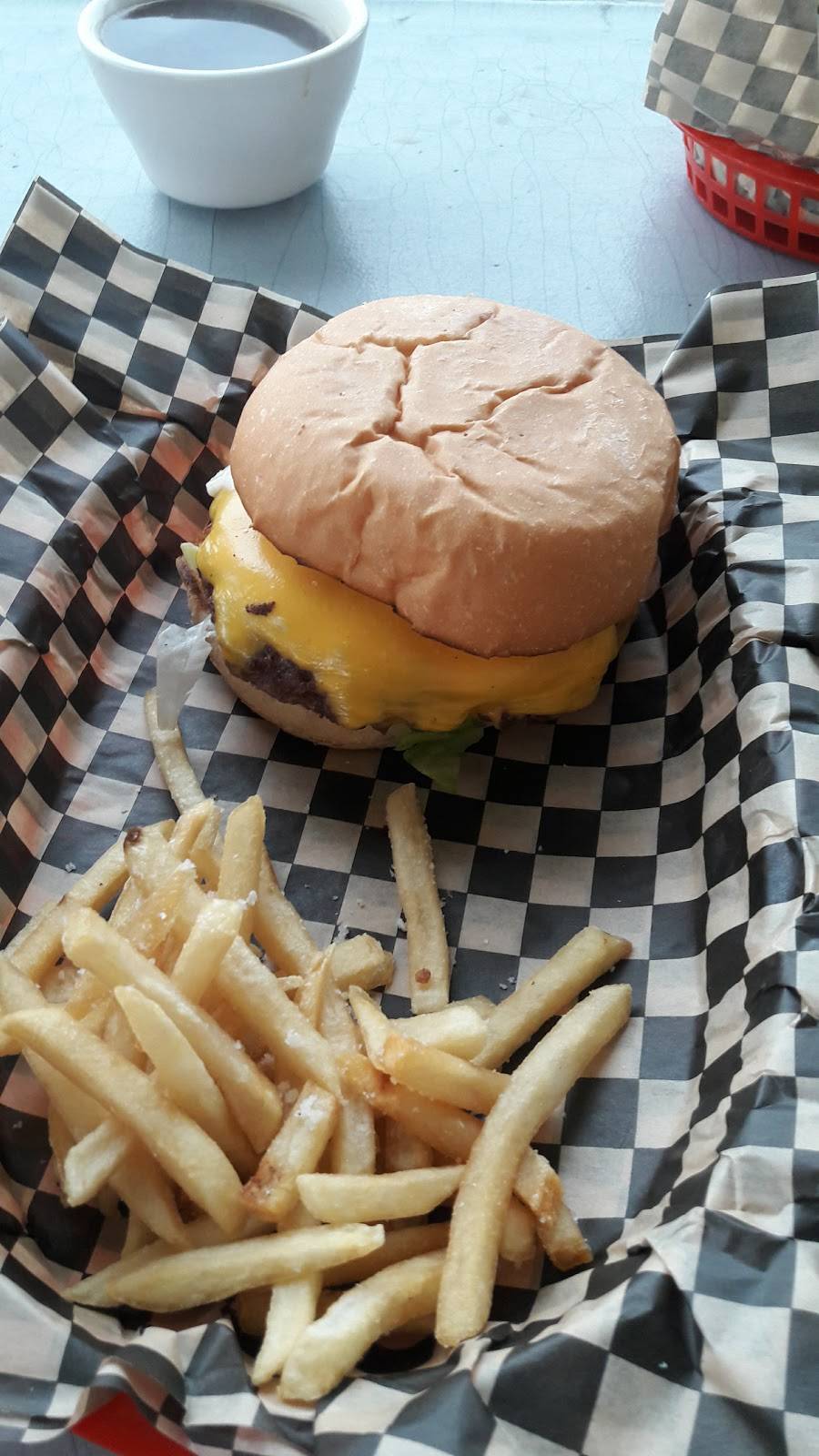 It Is What It Is Diner | restaurant | 24335 CA-99, Acampo, CA 95220, USA | 2093342233 OR +1 209-334-2233