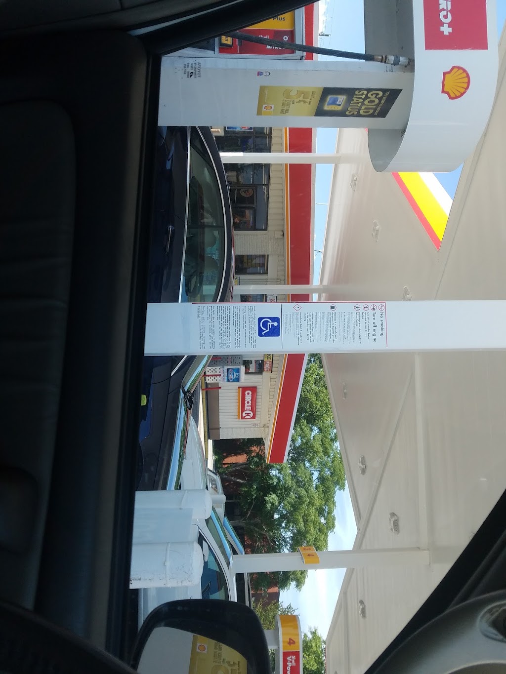 Kangaroo Express | meal takeaway | 400 E Gregory St, Pensacola, FL 32502, USA | 8504379229 OR +1 850-437-9229