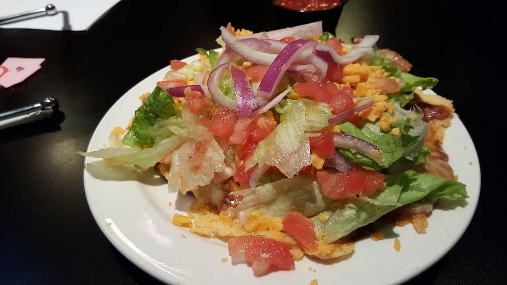 Minskys Pizza | restaurant | 15983 S Bradley Dr, Olathe, KS 66062, USA | 9137809922 OR +1 913-780-9922