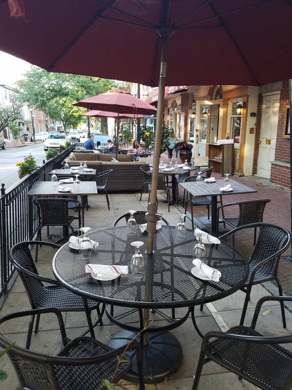 Bar Avalon | restaurant | 116 E Gay St, West Chester, PA 19380, USA | 6104364100 OR +1 610-436-4100