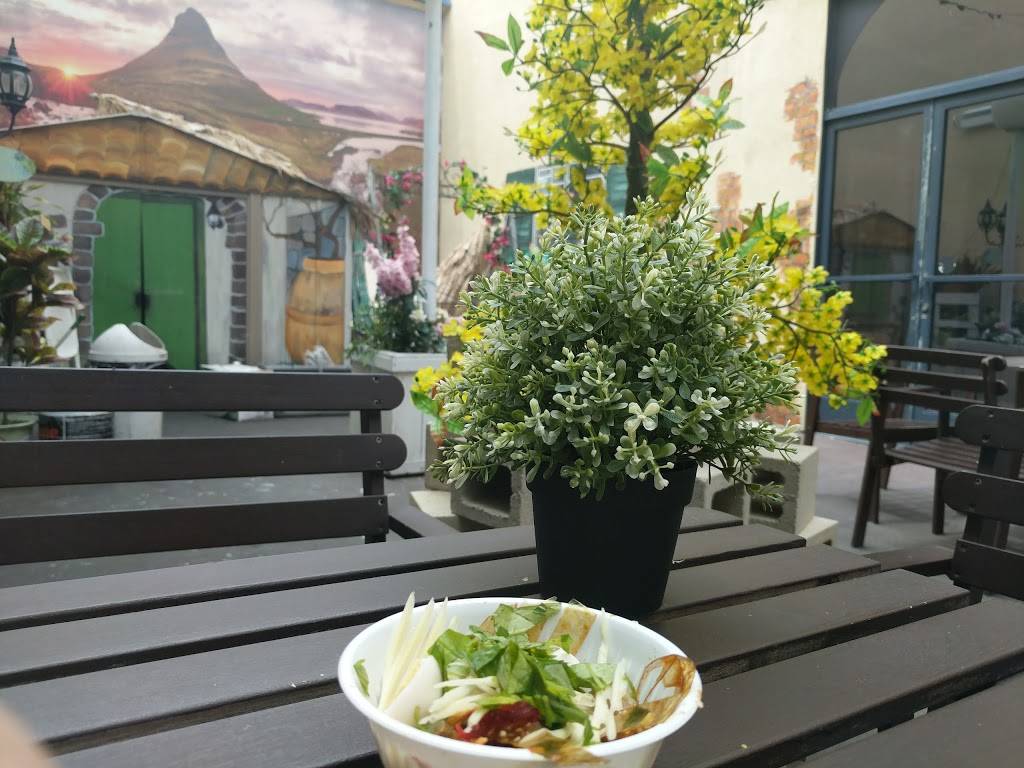 Sidewalk T House | restaurant | 14541 Brookhurst St, Westminster, CA 92683, USA | 7143699299 OR +1 714-369-9299