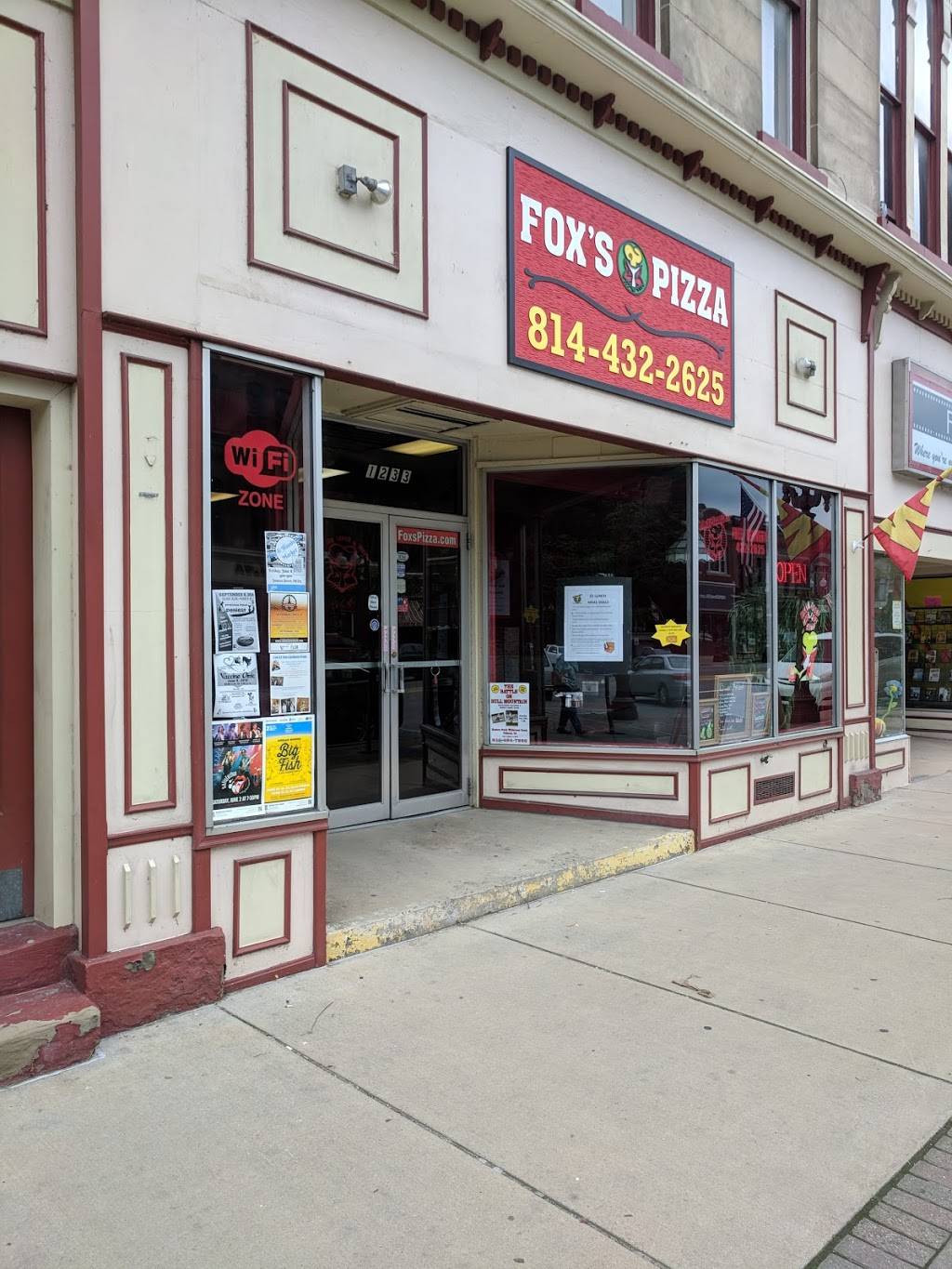 Foxs Pizza Den | restaurant | 1233 Liberty St, Franklin, PA 16323, USA | 8144322625 OR +1 814-432-2625