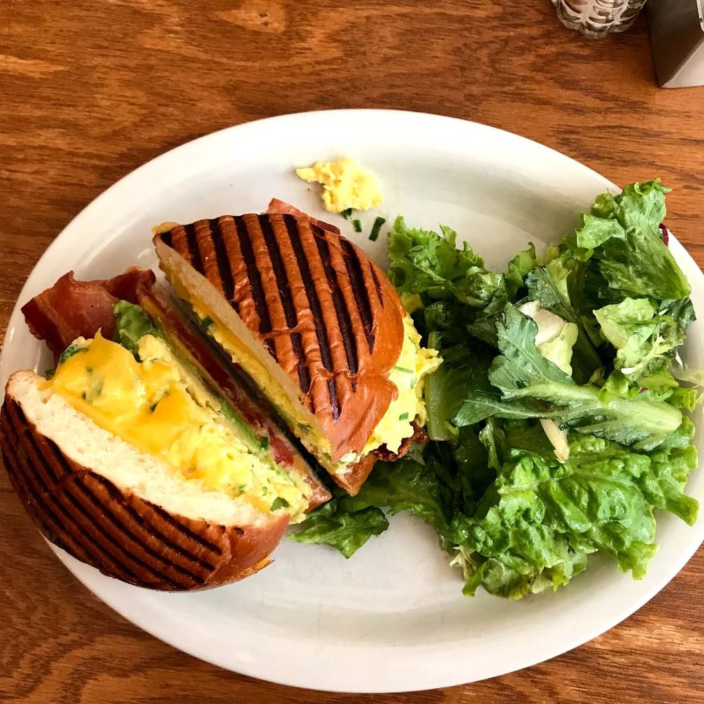 AlMar | restaurant | 111 Front St, Brooklyn, NY 11201, USA | 7188555288 OR +1 718-855-5288