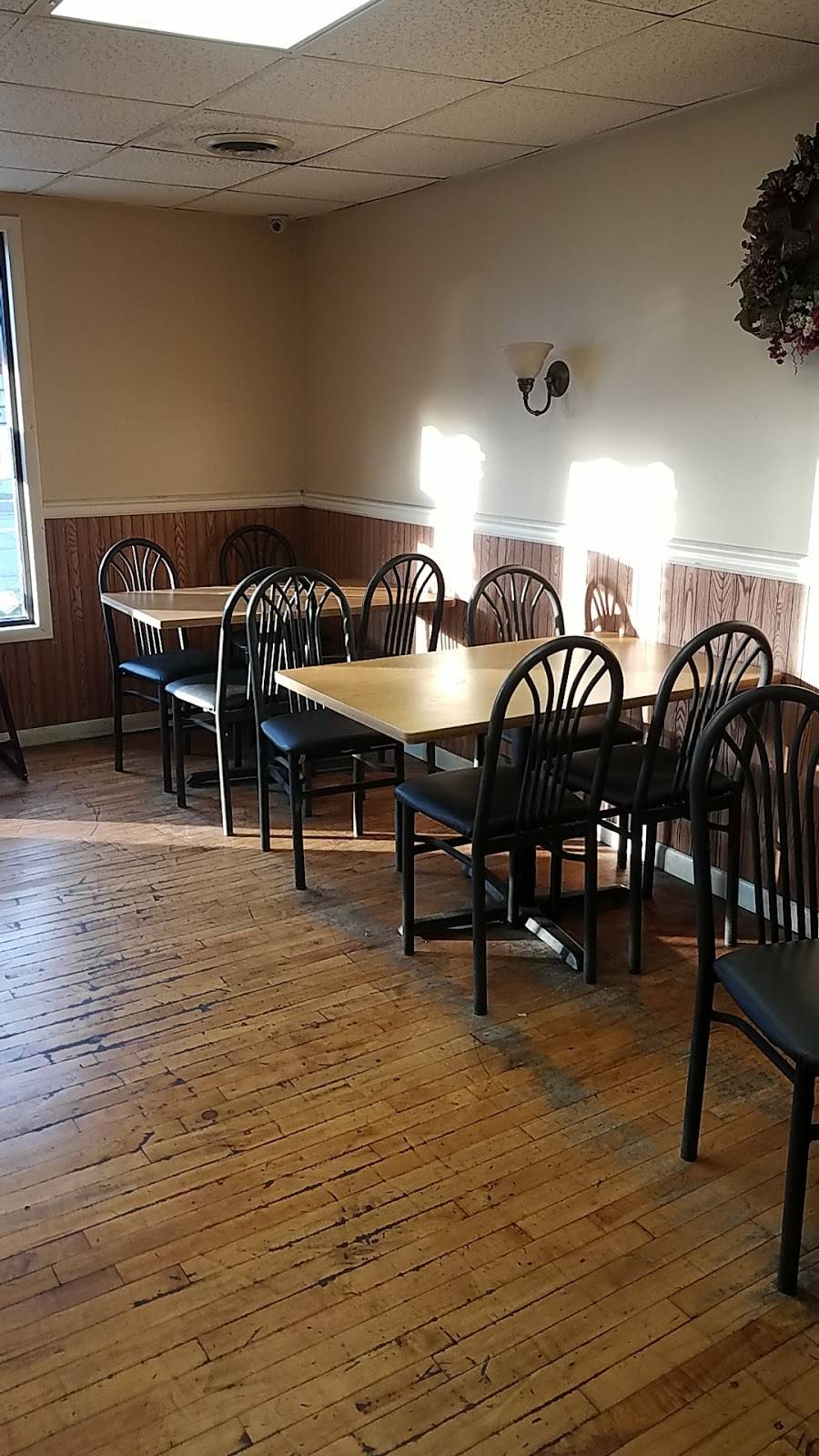 Domenicks Pizza & Hoagies | restaurant | 618 Washington Ave, Jermyn, PA 18433, USA | 5708765858 OR +1 570-876-5858