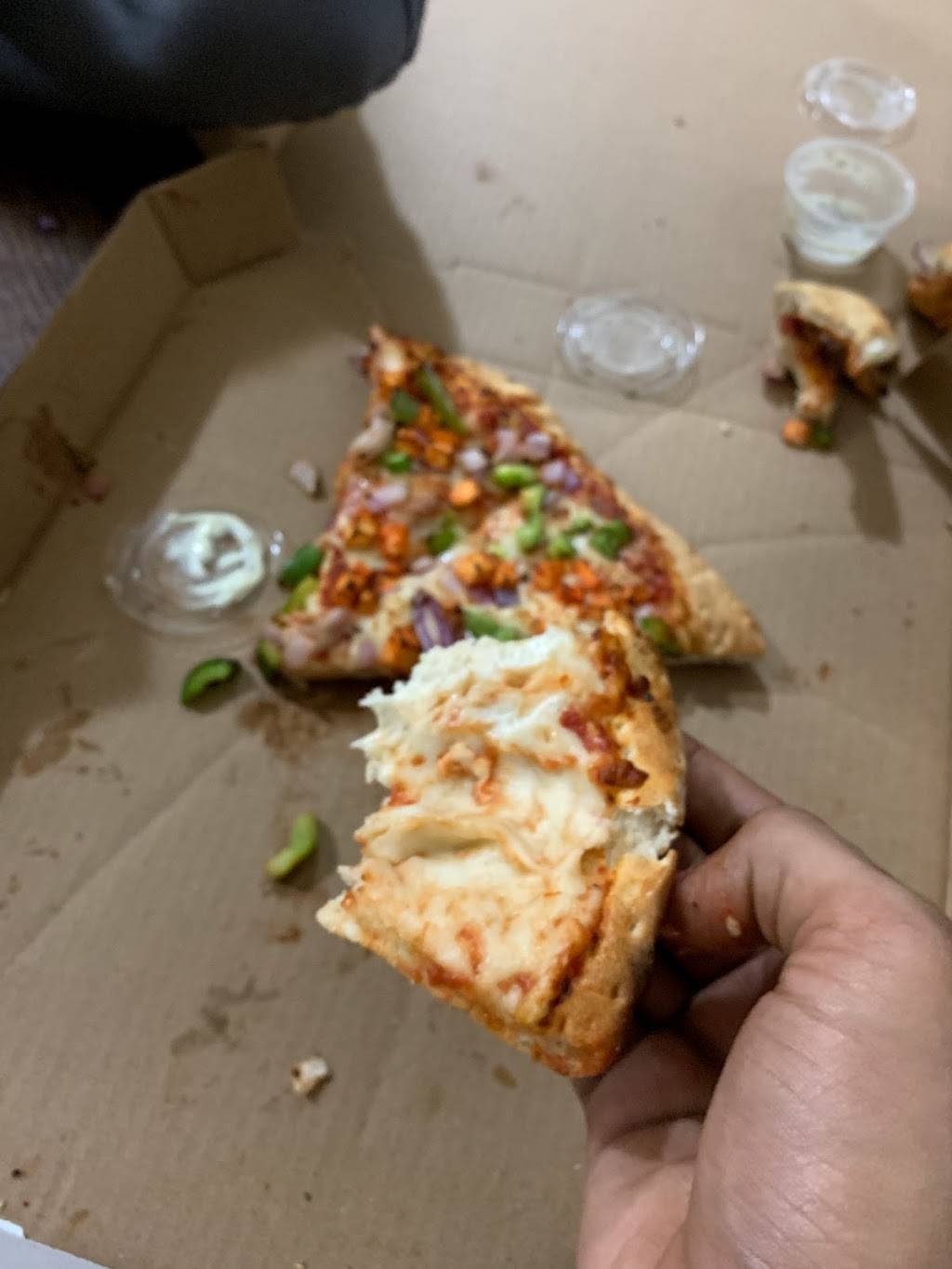 Lava Pizza & Wings | restaurant | 550 Fennell Ave E, Hamilton, ON L8V 5S9, Canada | 9055746666 OR +1 905-574-6666