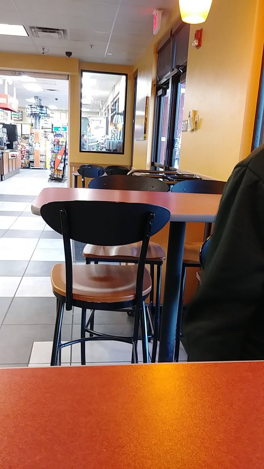 Jack in the Box | restaurant | 7110 Camino Arroyo, Gilroy, CA 95020, USA | 4088478131 OR +1 408-847-8131