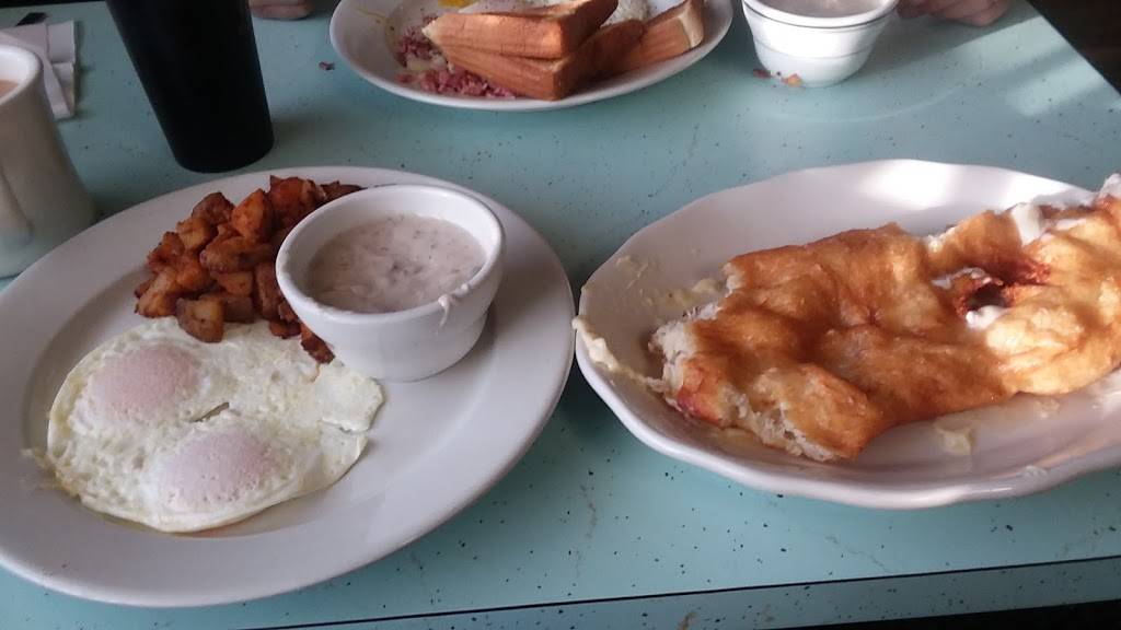 Kerries Northway Diner | restaurant | 51 Main St, Queensbury, NY 12804, USA | 5187410323 OR +1 518-741-0323