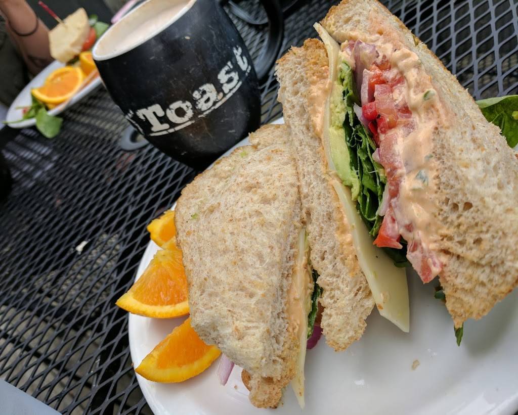 Roast & Toast | cafe | 309 E Lake St, Petoskey, MI 49770, USA | 2313477767 OR +1 231-347-7767