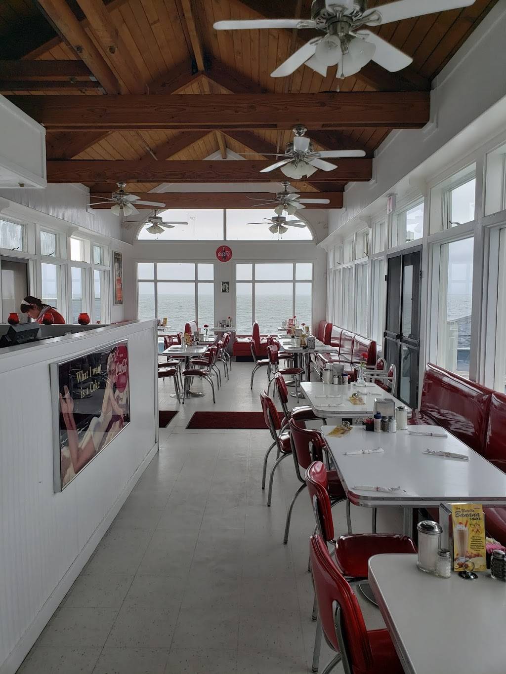 Rubys Diner | restaurant | 1 Oceanside Pier #1, Oceanside, CA 92054, USA | 7604337829 OR +1 760-433-7829