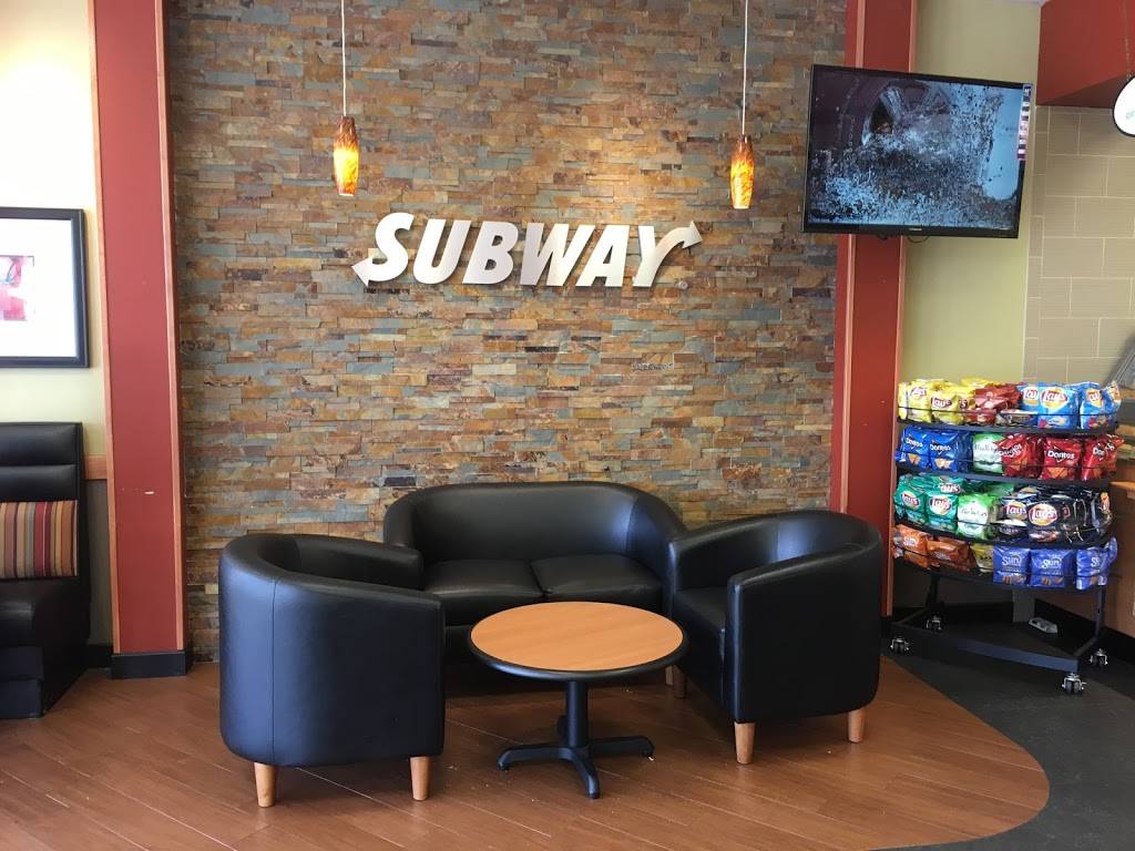 Subway | meal takeaway | 8836 W State Rd 84 Unit J-08, Davie, FL 33324, USA | 9544739699 OR +1 954-473-9699