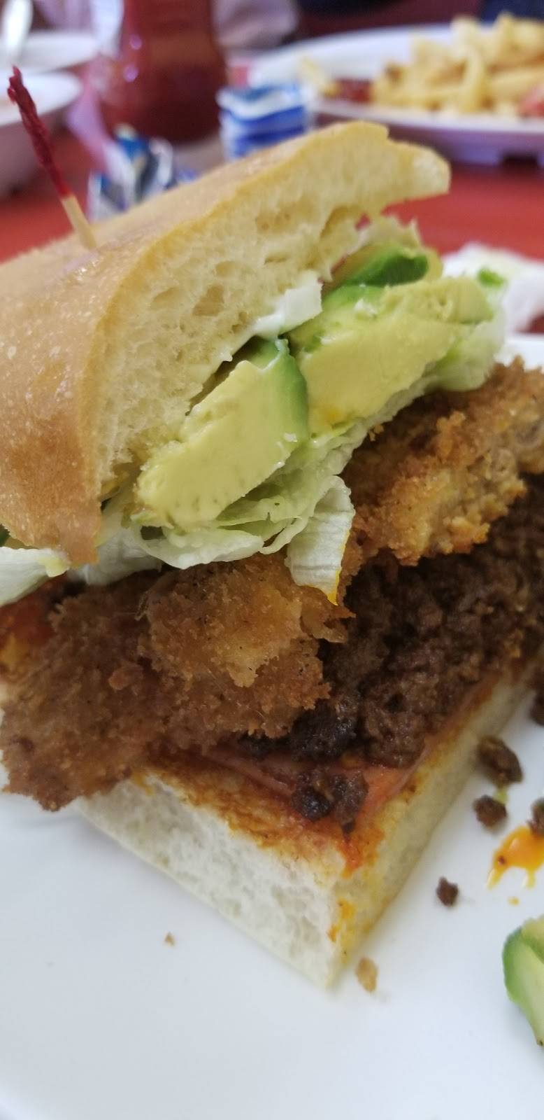 Carlitos Diner | restaurant | 7451 Warner Ave G, Huntington Beach, CA 92647, USA | 7148419966 OR +1 714-841-9966