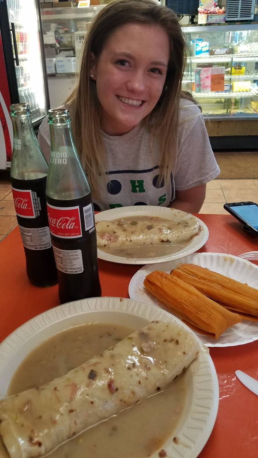 Camargo Tamales Restaurant | restaurant | 2300 W 44th Ave, Denver, CO 80211, USA | 3034334535 OR +1 303-433-4535