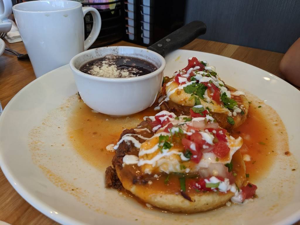 Broken Yolk Cafe | restaurant | 6805 S Las Vegas Blvd Suite 125, Las Vegas, NV 89119, USA | 7026179655 OR +1 702-617-9655