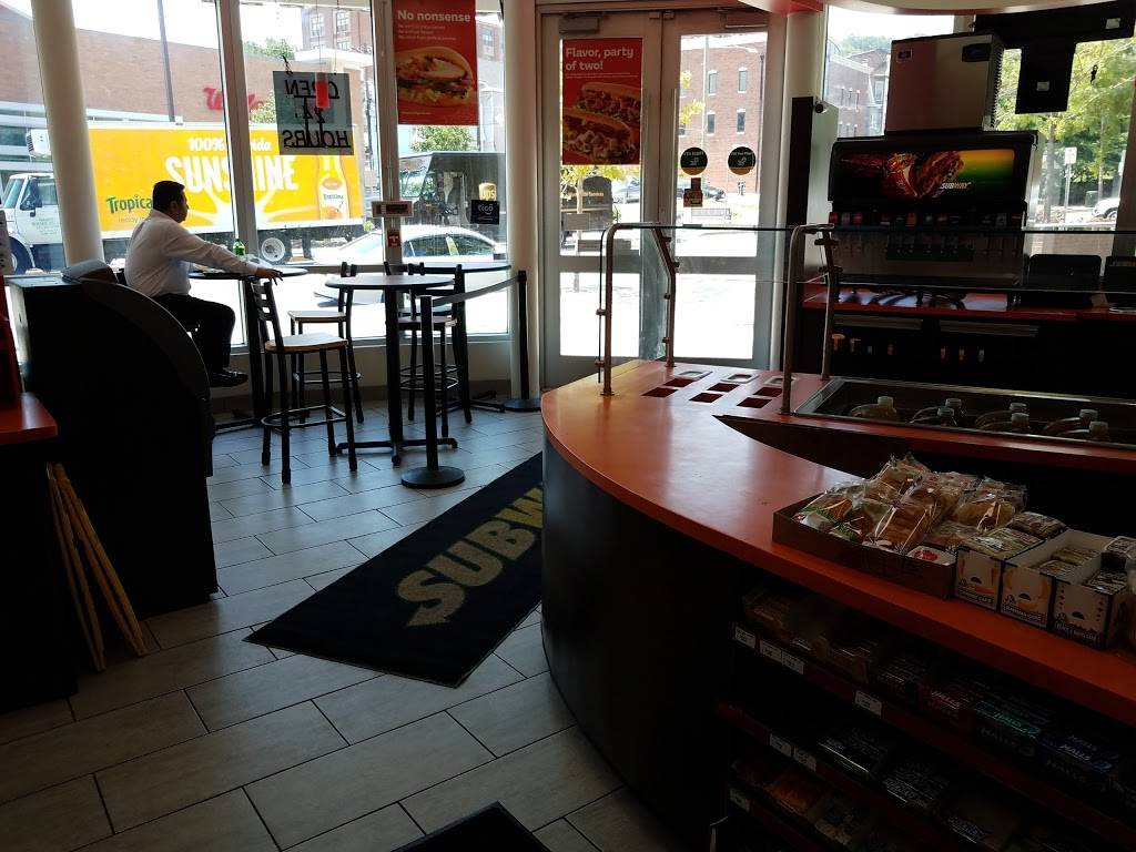 Subway | restaurant | 755 Main St, Paterson, NJ 07505, USA | 9738811234 OR +1 973-881-1234