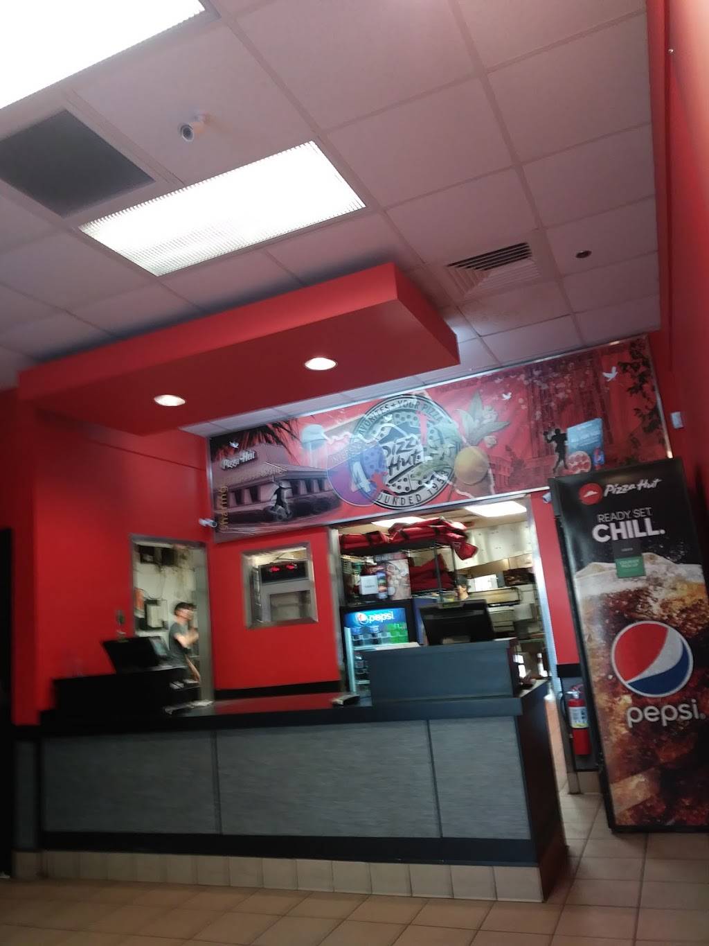 Pizza Hut | meal takeaway | 2435 S Orange Ave, Orlando, FL 32806, USA | 4074252442 OR +1 407-425-2442