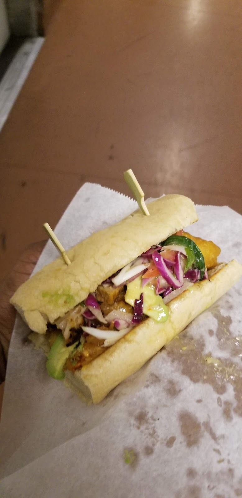 Royals Kitchen & Catering | restaurant | 3450 N Richards St, Milwaukee, WI 53212, USA | 4146446347 OR +1 414-644-6347