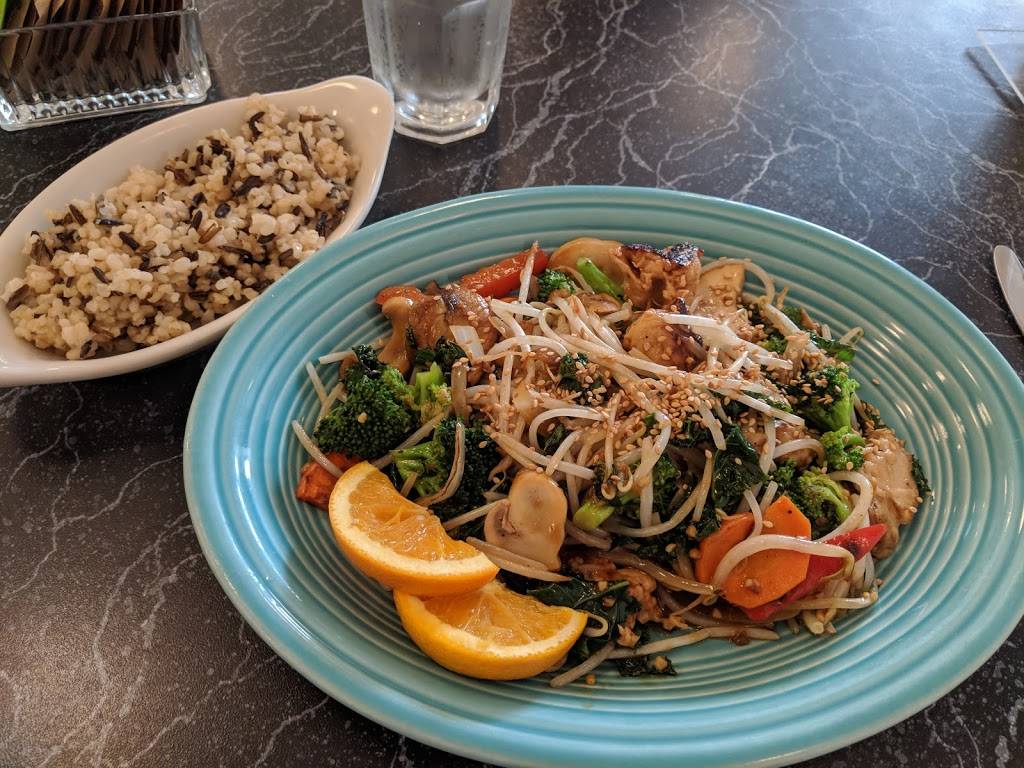 Cheeze Factory Restaurant | restaurant | 618 Oak St, Baraboo, WI 53913, USA | 6084484804 OR +1 608-448-4804