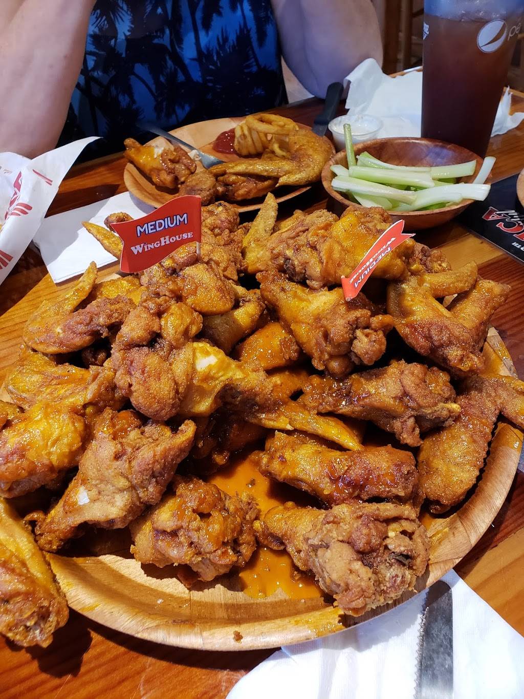 The WingHouse of Altamonte Springs | restaurant | 275 FL-436, Altamonte Springs, FL 32714, USA | 4077869464 OR +1 407-786-9464