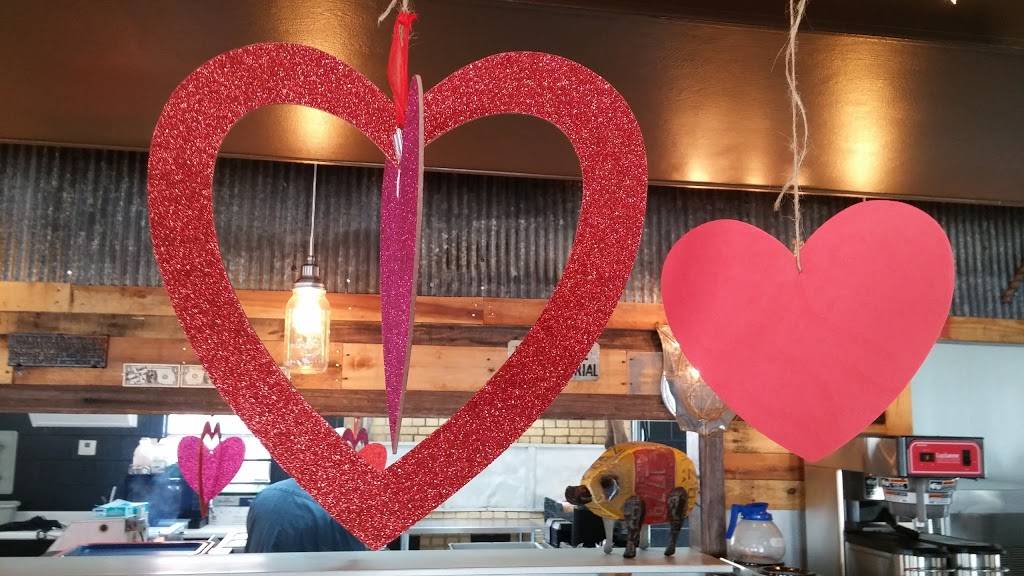 Shirleys Mainline BBQ | restaurant | Pell City, AL 35125, USA | 2058842760 OR +1 205-884-2760