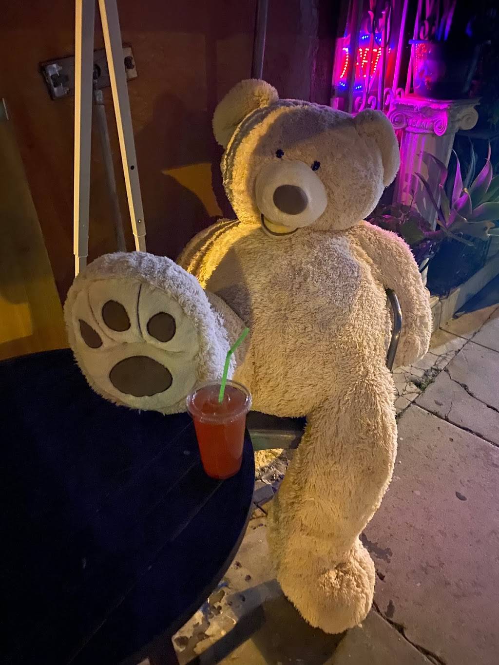 Zenaidas café | cafe | 1058 N Townsend Ave, Los Angeles, CA 90063, USA | 2132205504 OR +1 213-220-5504