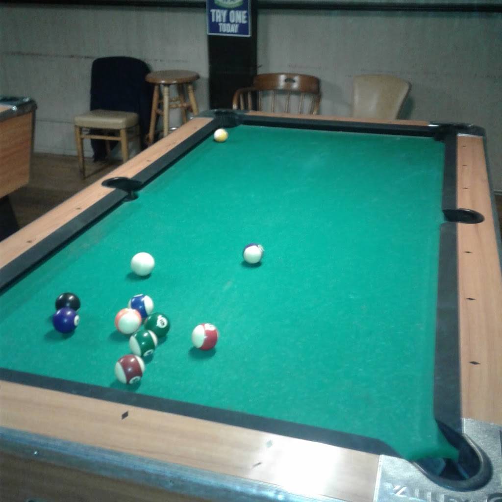 Garrys Lounge | restaurant | 13 S School St, Lodi, CA 95240, USA | 2093339794 OR +1 209-333-9794