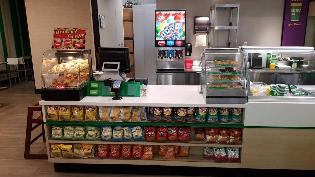Subway Restaurants | restaurant | 1151 US Hwy 90 E, Castroville, TX 78009, USA | 8305843048 OR +1 830-584-3048