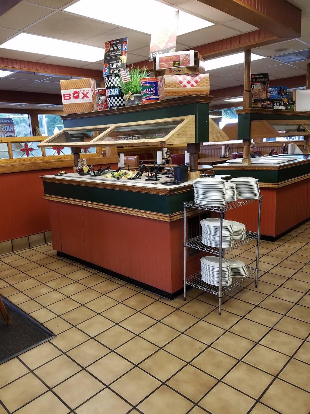 Pizza Hut | restaurant | 1809 S Parsons Ave, Seffner, FL 33584, USA | 8136849001 OR +1 813-684-9001