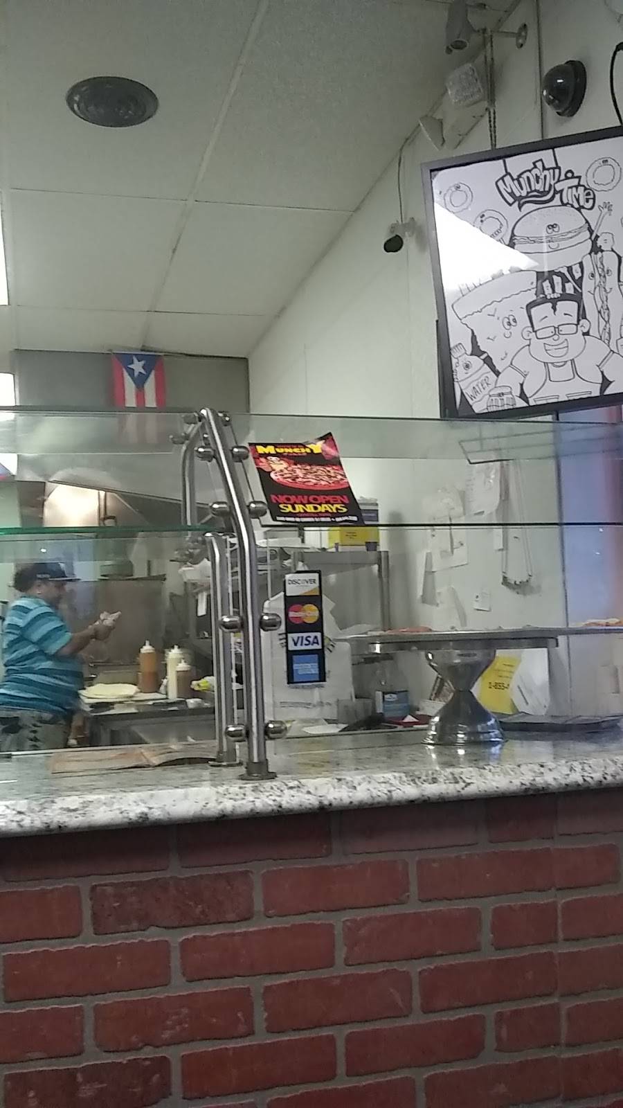 Munchy Time | restaurant | 2103 River Ave, Camden, NJ 08105, USA | 8565418108 OR +1 856-541-8108