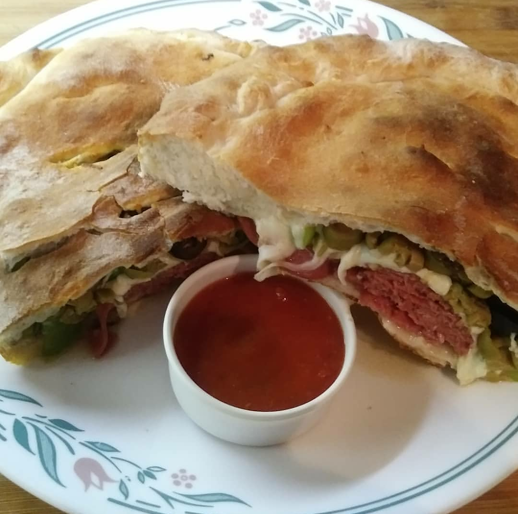 Tatas House Of Pizza & Pasta | meal takeaway | 11 Windsor Dr, Brockville, ON K6V 3H5, Canada | 6133455656 OR +1 613-345-5656