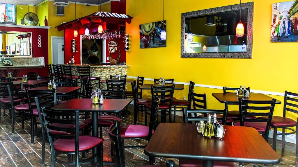 Potaje 305 | restaurant | 6757 W 4th Ave, Hialeah, FL 33012, USA | 3056408341 OR +1 305-640-8341