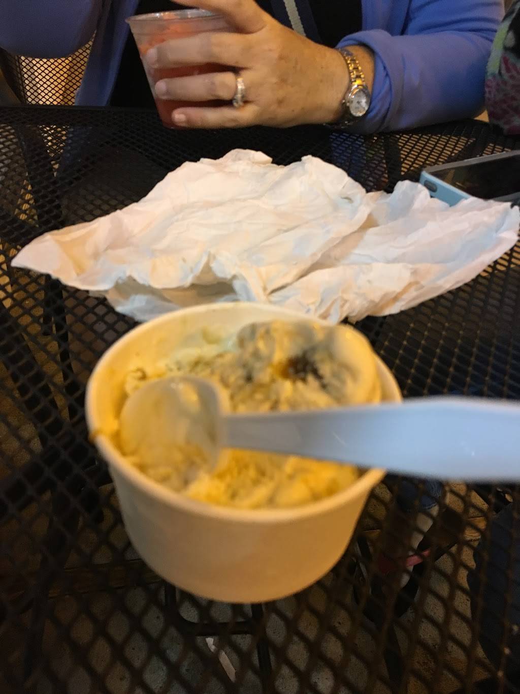 Mister Goodies Homemade Ice Cream | restaurant | 4119 Boonsboro Rd #50, Lynchburg, VA 24503, USA | 4348498339 OR +1 434-849-8339