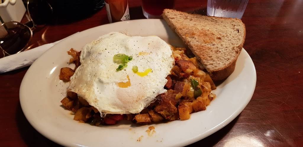 The Dixie Grill | restaurant | 116 Market St, Wilmington, NC 28401, USA | 9107627280 OR +1 910-762-7280