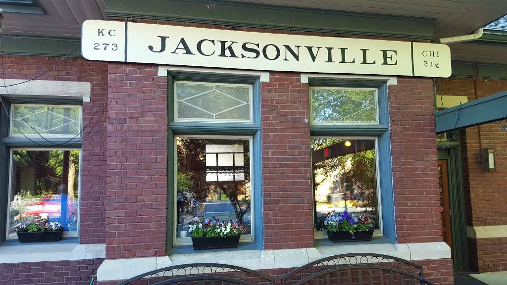 Lonzerottis Italian Restaurant | restaurant | 600 E State St, Jacksonville, IL 62650, USA | 2172437151 OR +1 217-243-7151