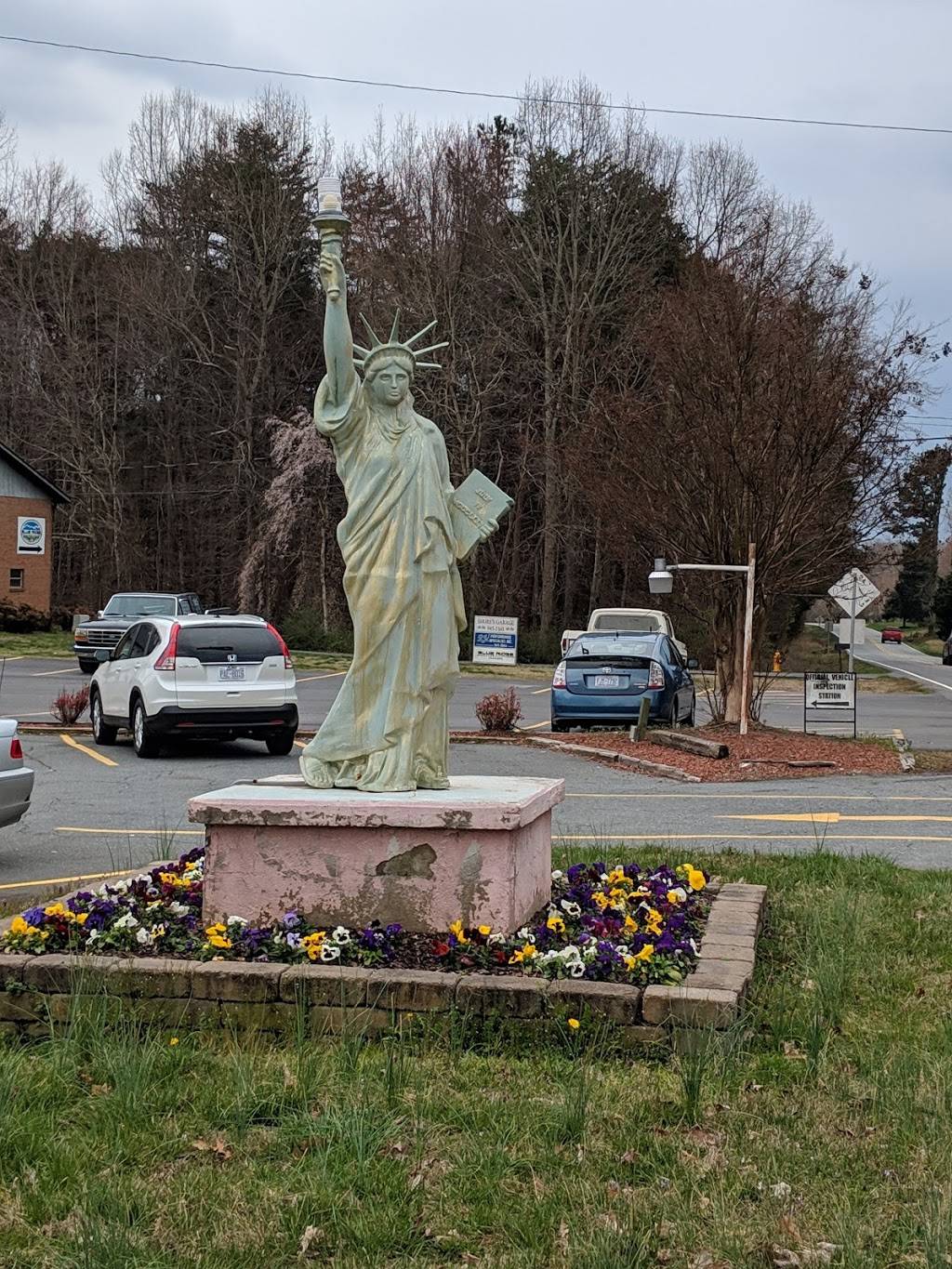 Liberty Family Restaurant | restaurant | 7970 Concord Church Rd, Lewisville, NC 27023, USA | 3369454409 OR +1 336-945-4409